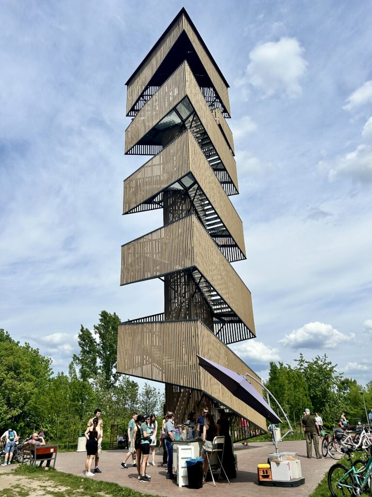 WIeża widokowa Szachty Poznań - punkt obserwacyjny