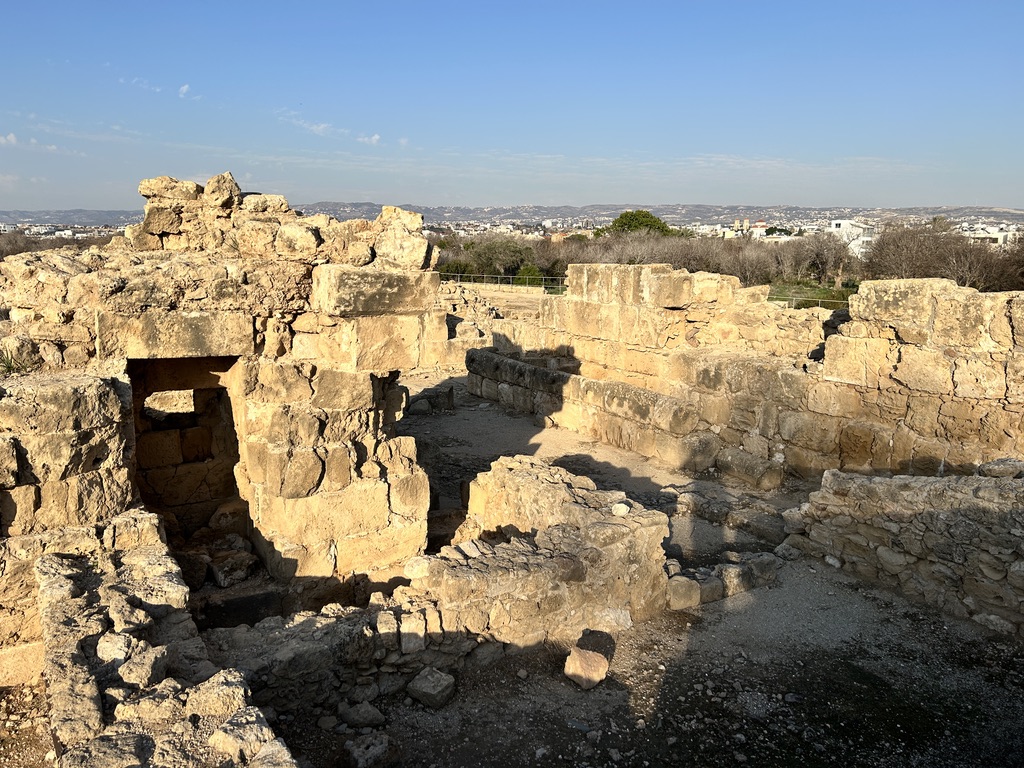 ruiny zamku w Pafos Saranta Kolones