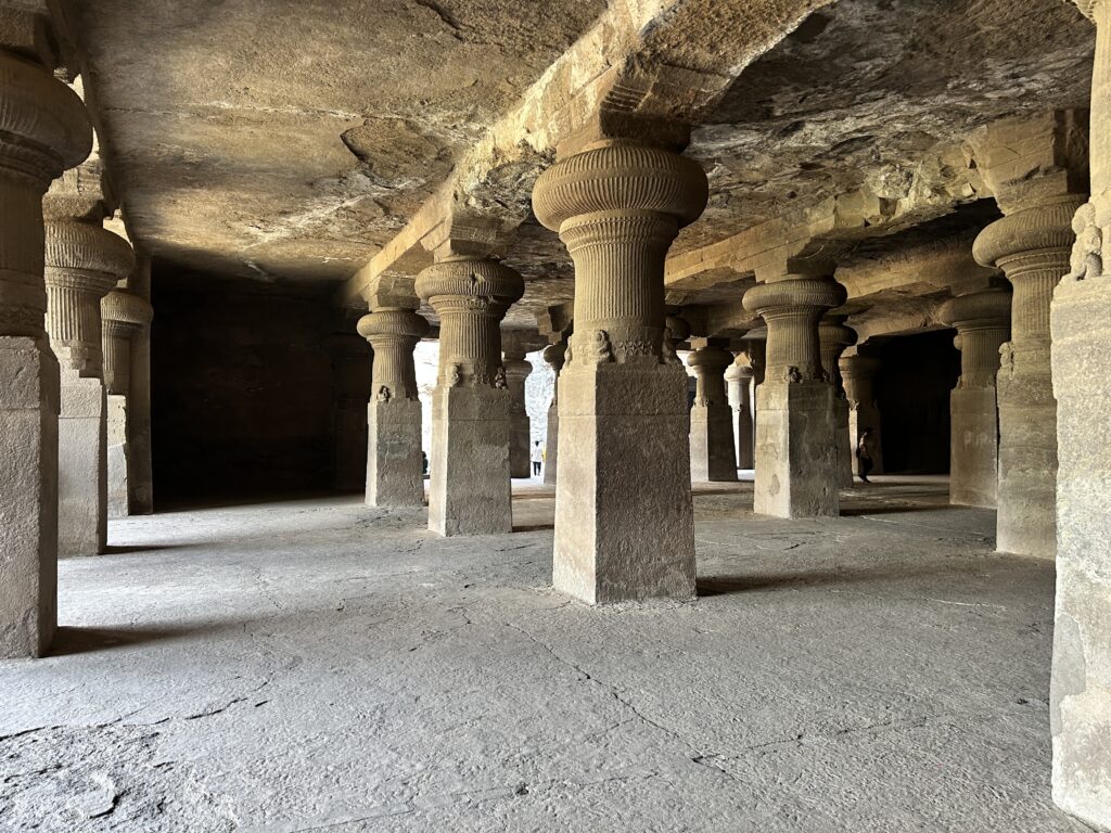 groty na wyspie elephant caves Bombai